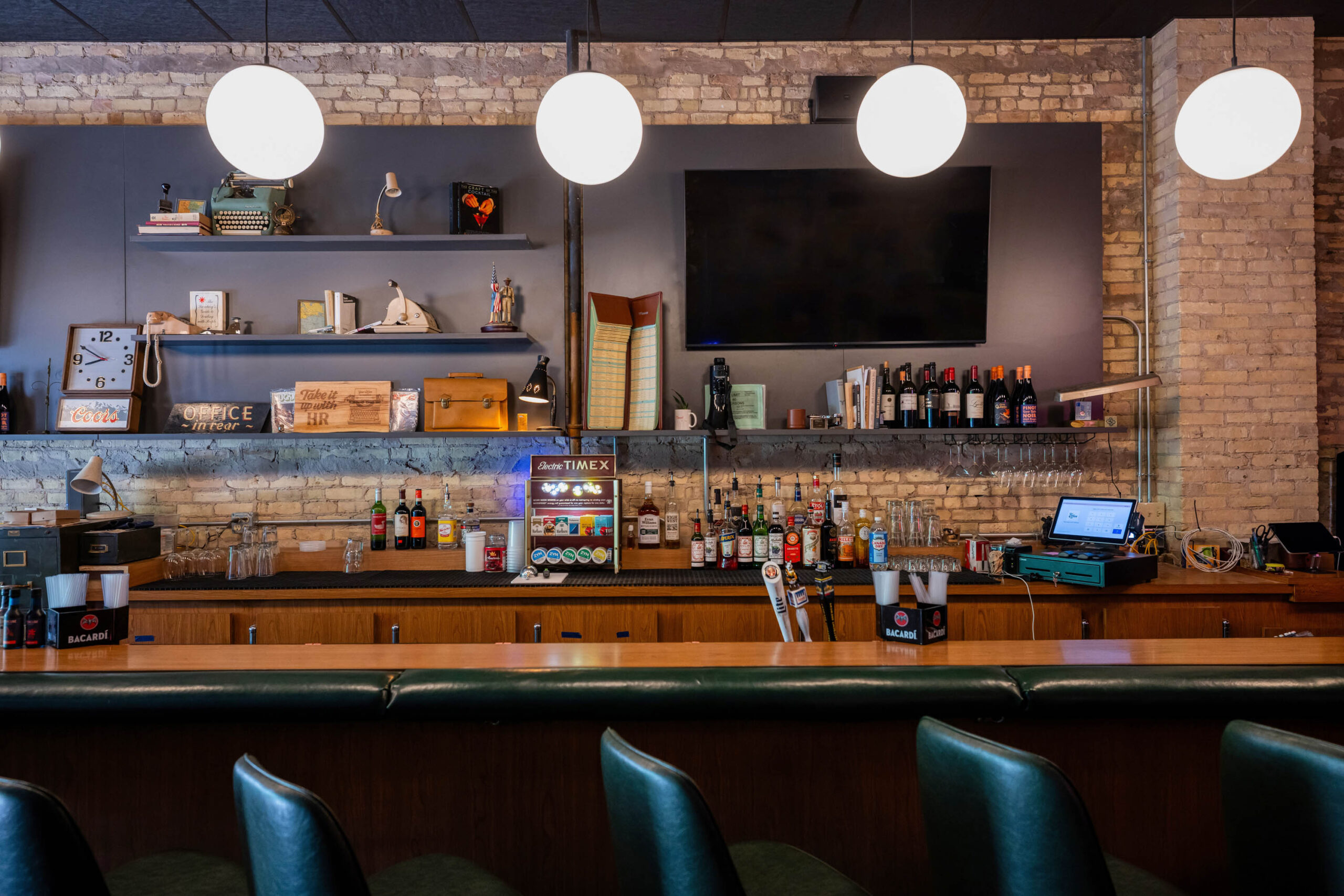 Bar photo 2